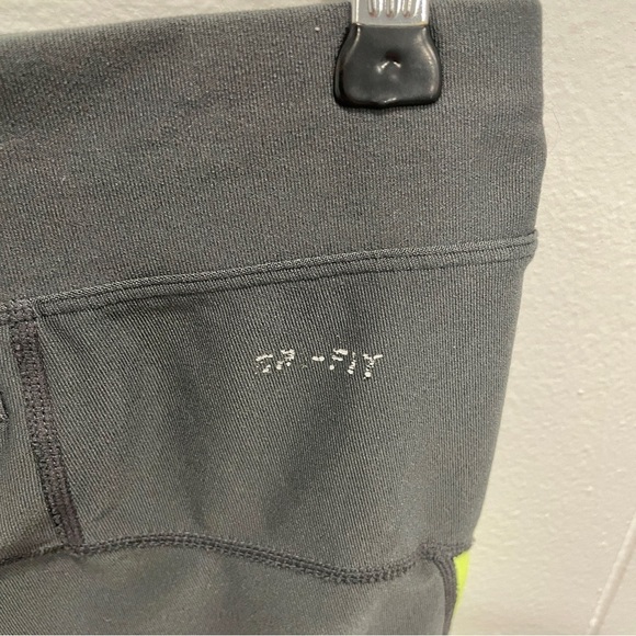 Nike Dri-fit Cropped Grey and Yellow Leggings - Picture 5 of 10